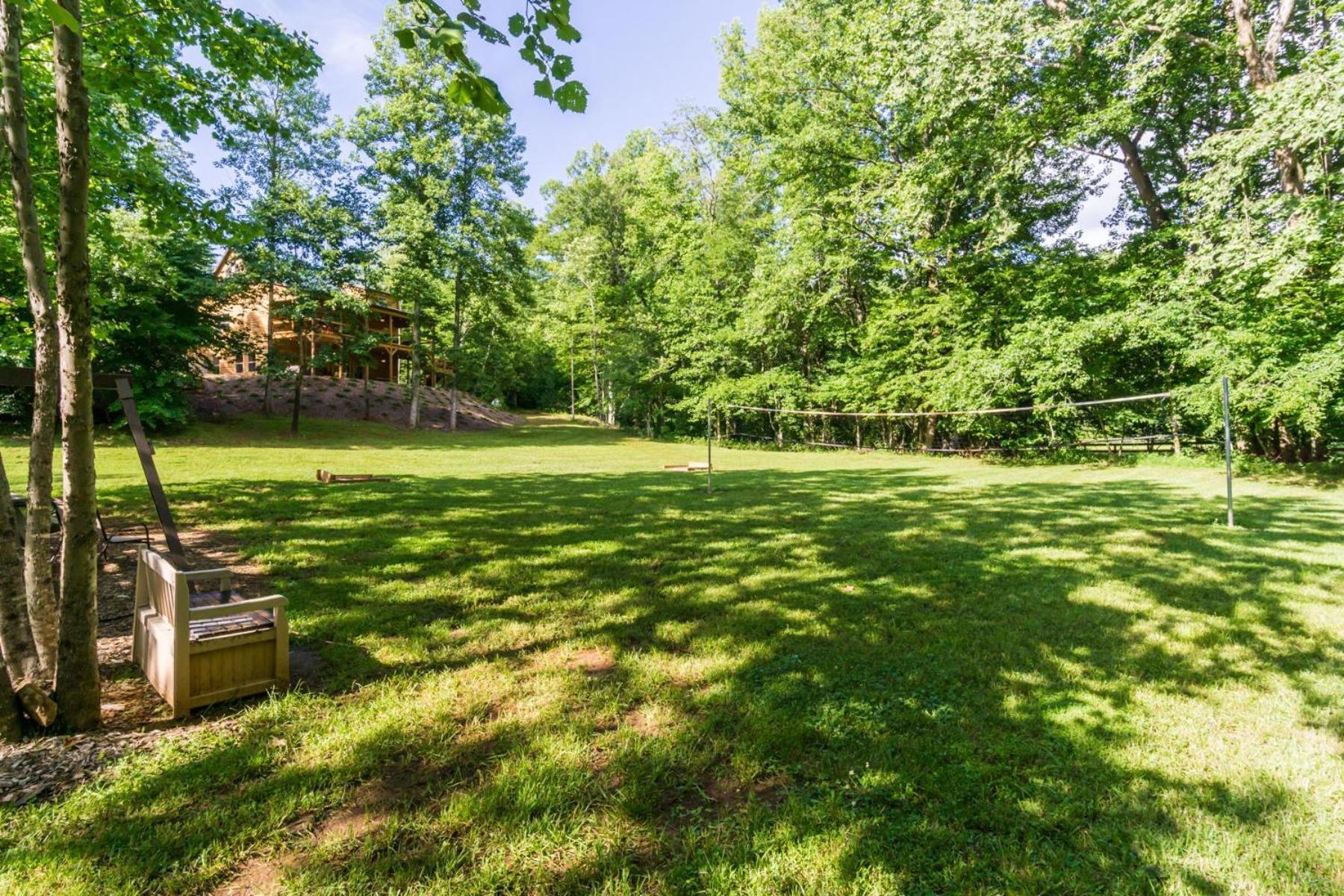 The Big Little Cabin - Hot Tub & Playground Dahlonega Dış mekan fotoğraf