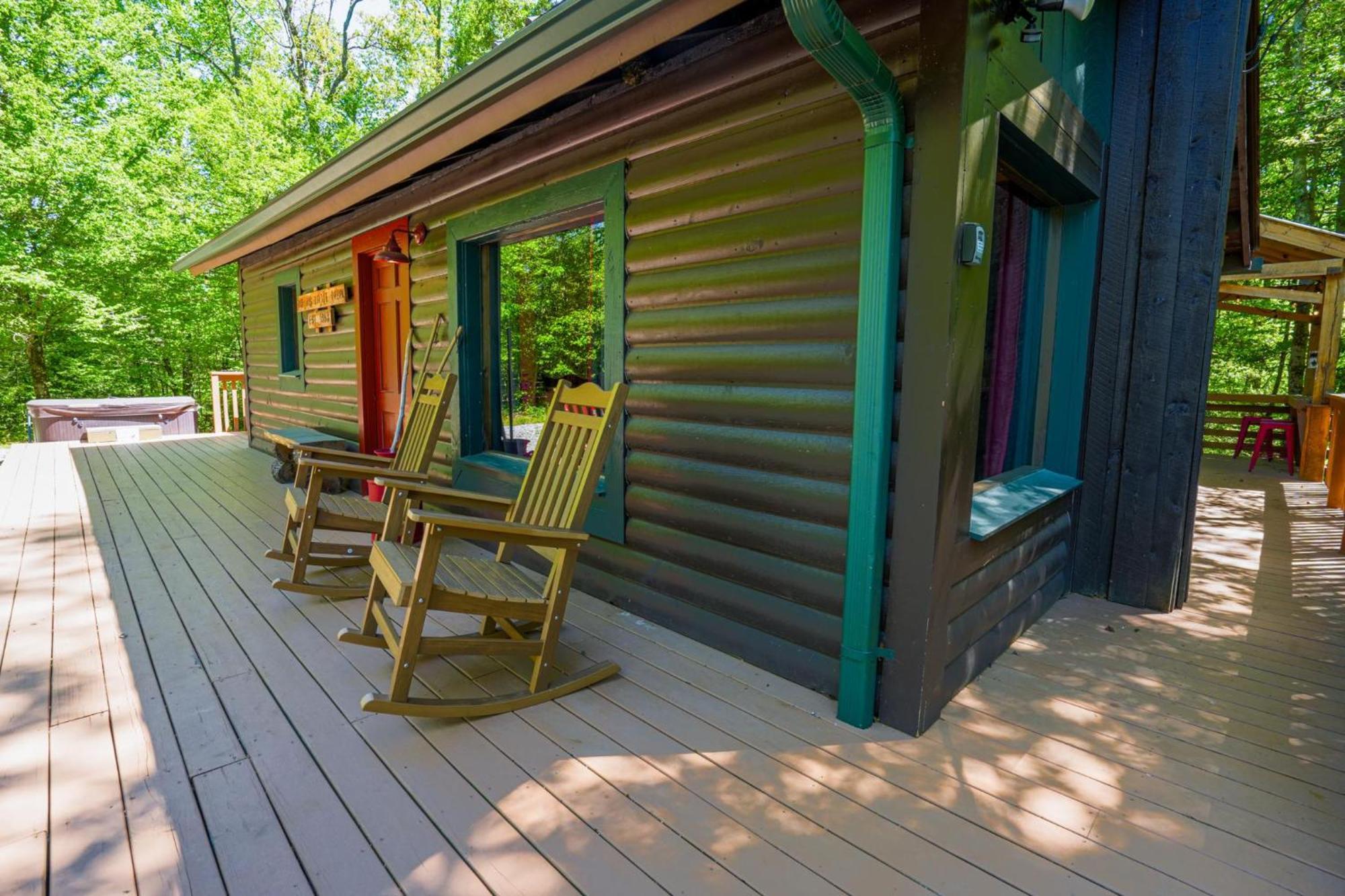 The Big Little Cabin - Hot Tub & Playground Dahlonega Dış mekan fotoğraf