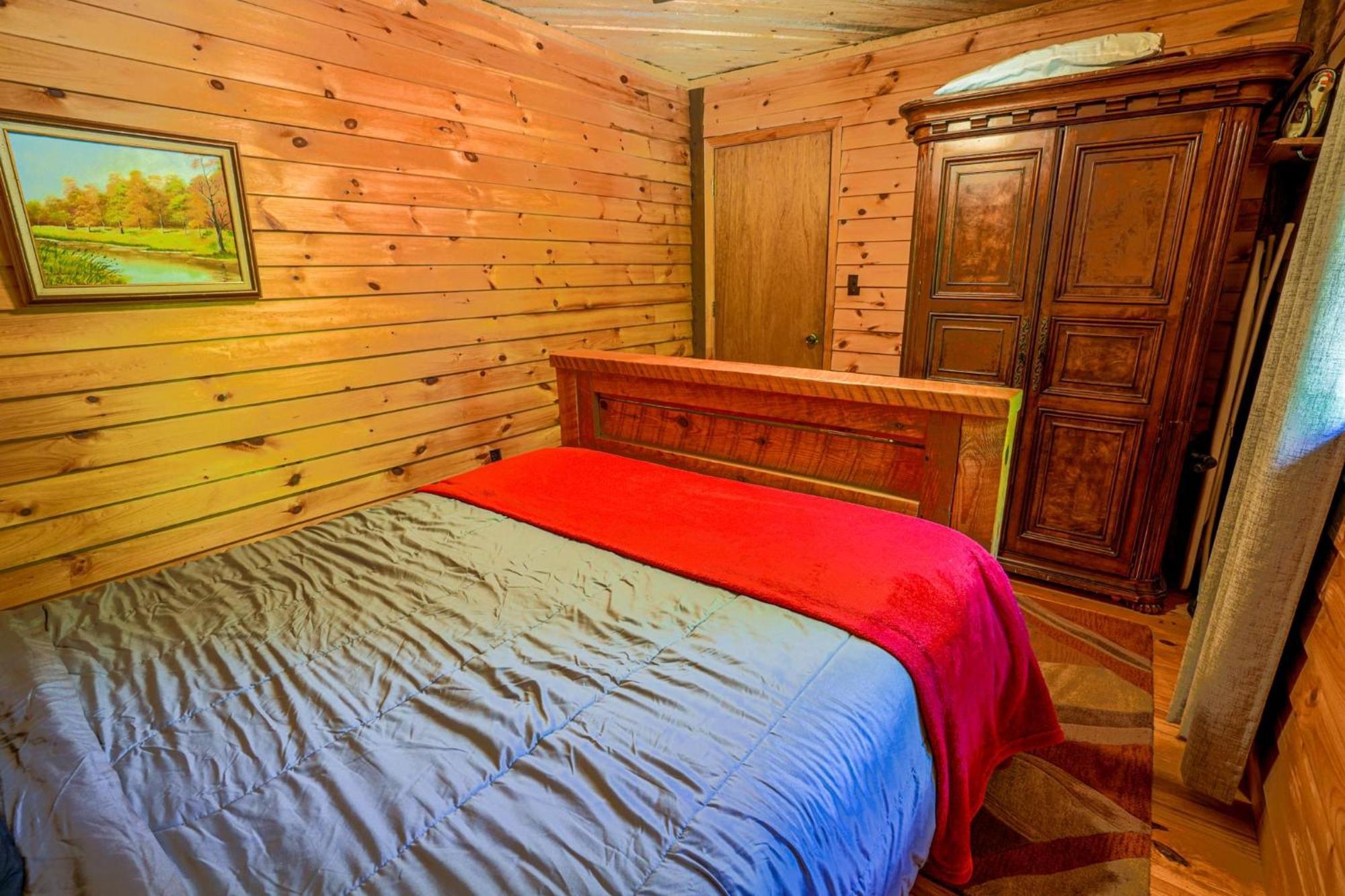 The Big Little Cabin - Hot Tub & Playground Dahlonega Dış mekan fotoğraf