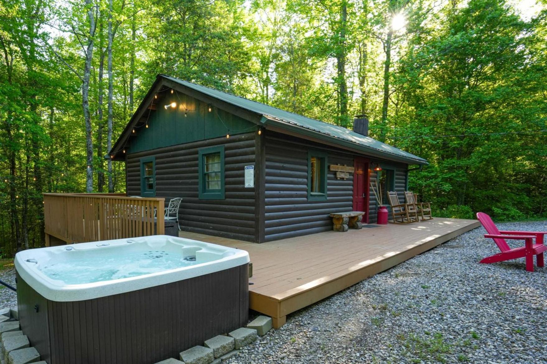 The Big Little Cabin - Hot Tub & Playground Dahlonega Dış mekan fotoğraf